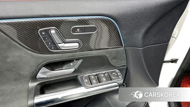 Mercedes-Benz GLA - Class H247 id 3307270 из Кореи 10