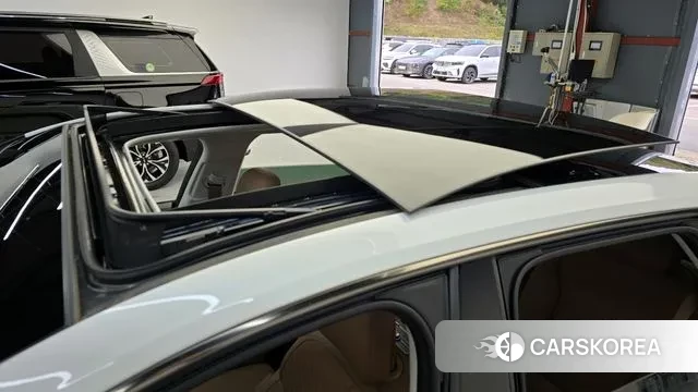 Hyundai Grandeur (GN7) id 3267646 из Кореи 10