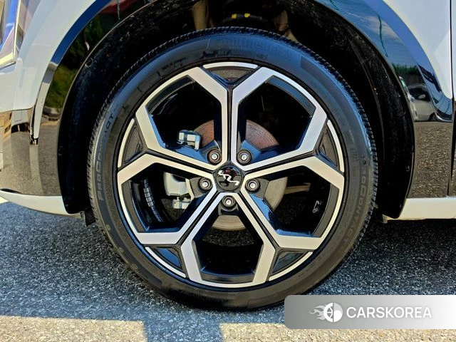 Kia Di Ol Nu Niro id 4892718 из Кореи 10