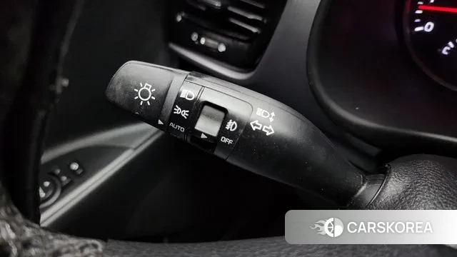 Kia Stonic id 3485124 из Кореи 10