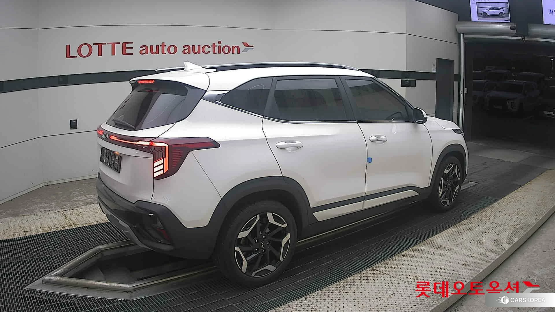 Kia Seltos id 4902452 из Кореи 10
