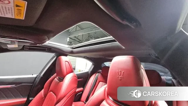 Maserati Ghibli id 3708936 из Кореи 10