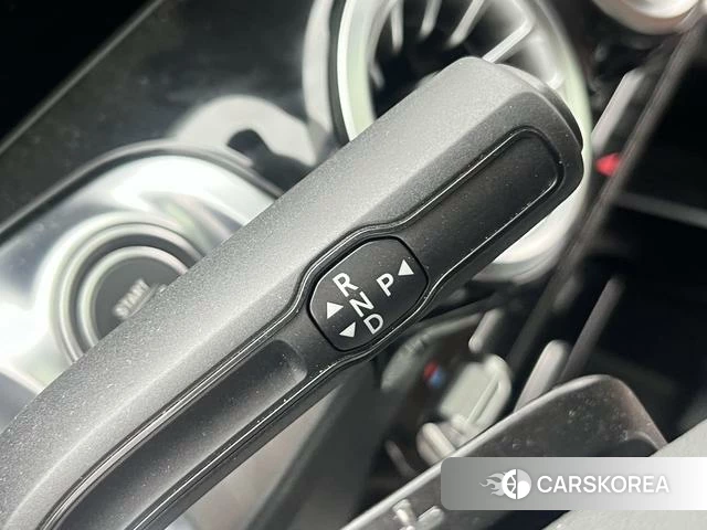 Mercedes-Benz GLB id 4259563 из Китая 10