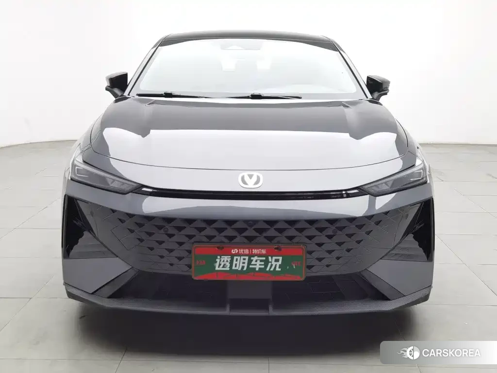 Chang'an UNI-V id 4653784 из Китая 10