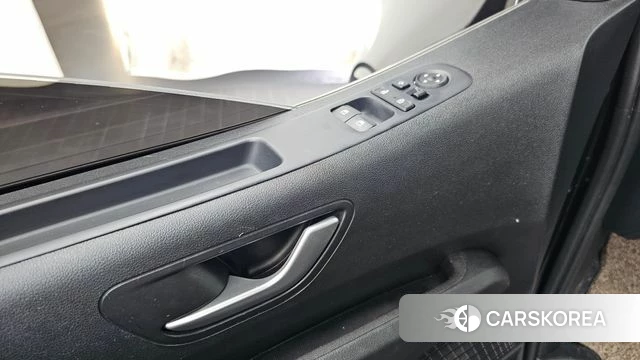 Hyundai Staria id 4524688 из Кореи 10