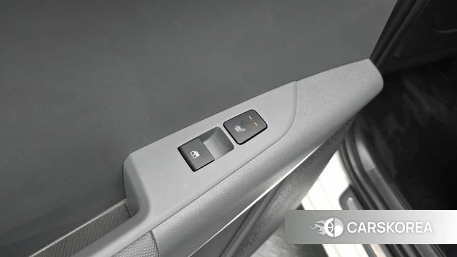 Kia Di Ol Nu Niro id 4635281 из Кореи 10