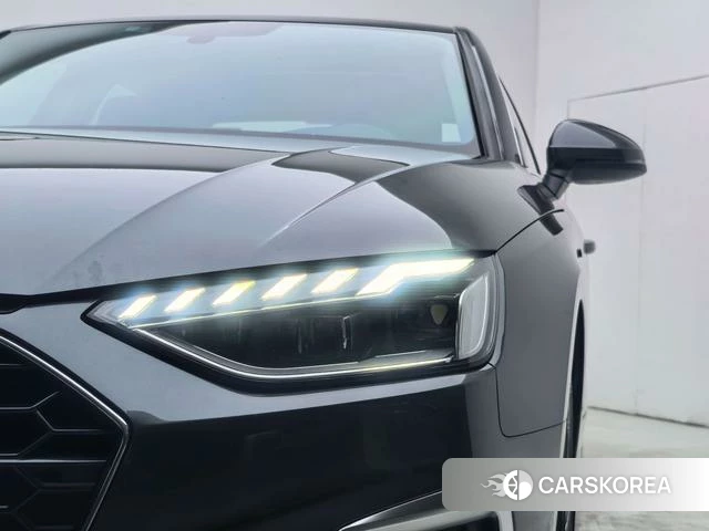 Audi A4L id 4307755 из Китая 10