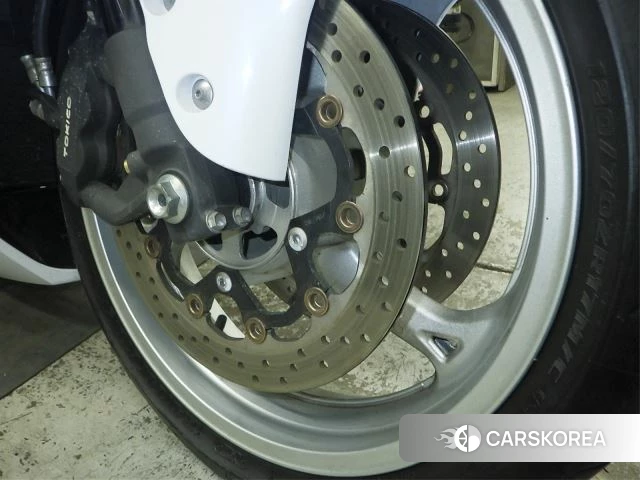 Suzuki GSX1300R HAYABUSA id 3947225 из Японии 10