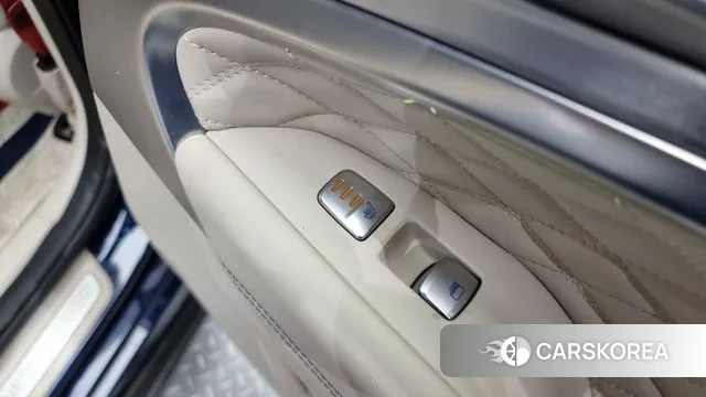 Genesis G70 id 3045295 из Кореи 10