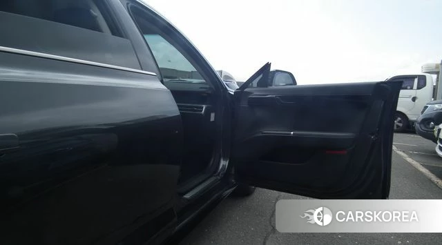 Hyundai Grandeur Hybrid (GN7) id 4590733 из Кореи 10