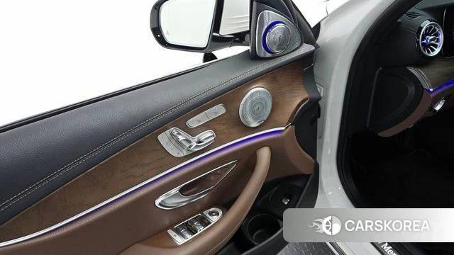 Mercedes-Benz E-Class W213 id 4780143 из Кореи 10
