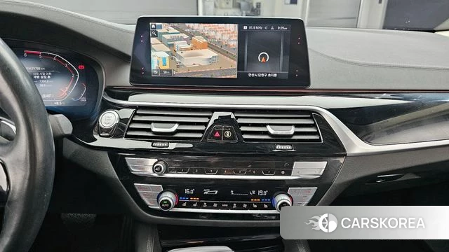 BMW 5 Series (G30) id 3844563 из Кореи 10