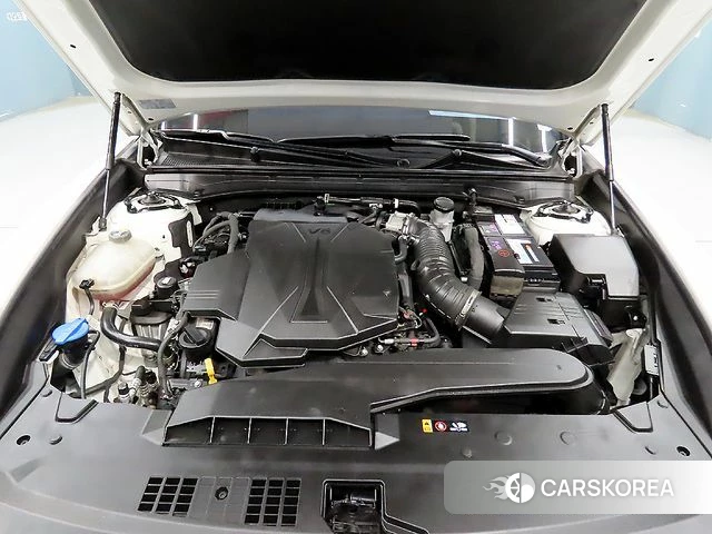 Hyundai Grandeur (GN7) id 3831755 из Кореи 10