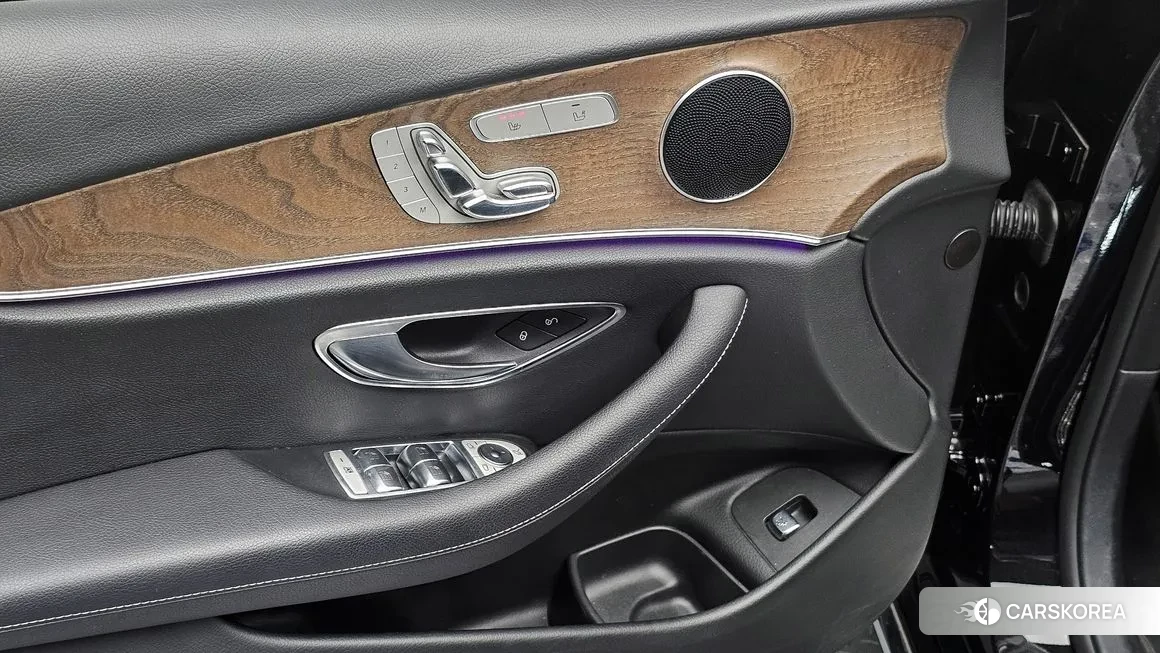 Mercedes-Benz E-Class W213 id 1872718 из Кореи 10