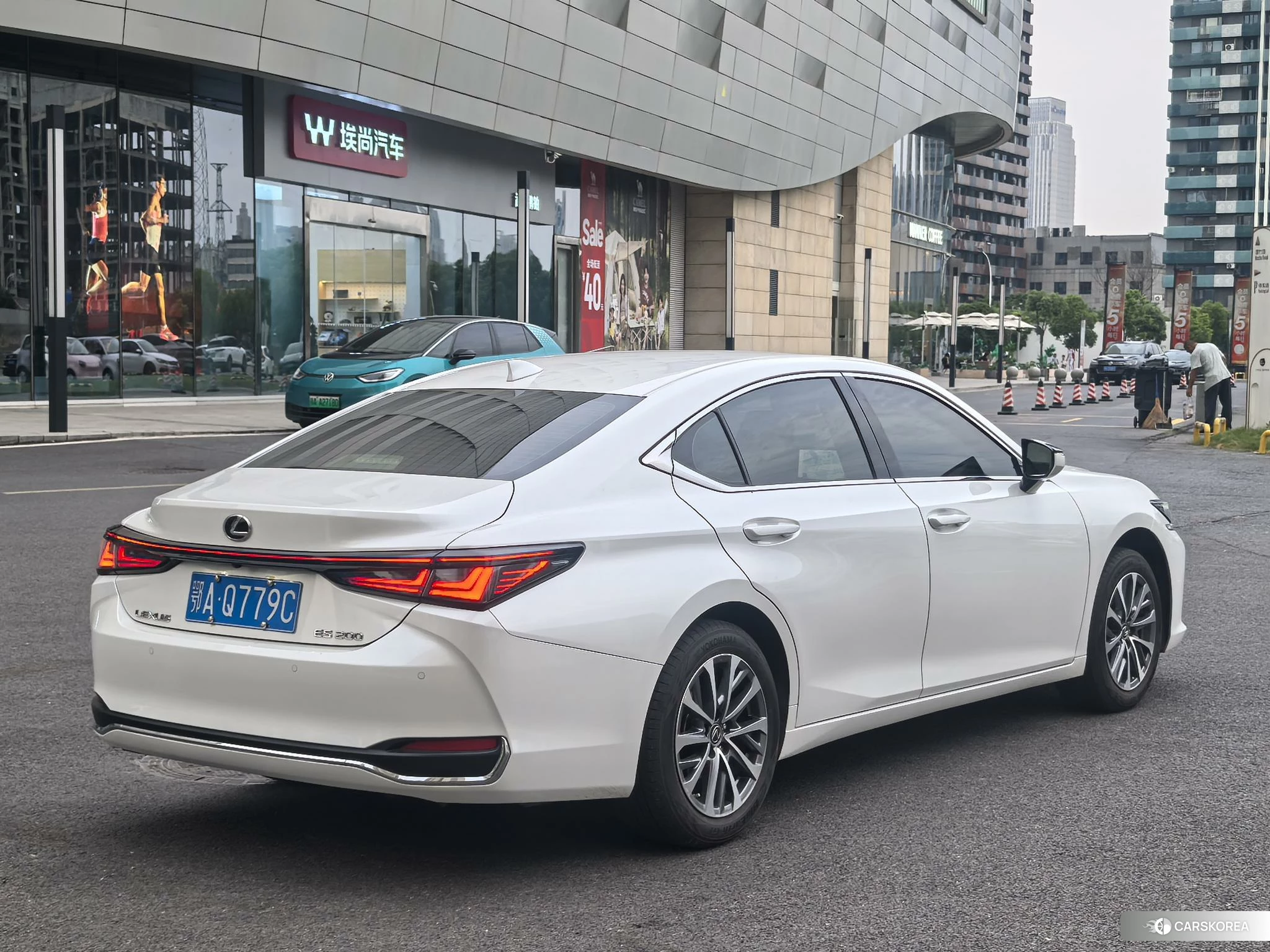 Lexus ES id 4468000 из Китая 10