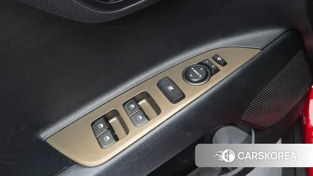 Kia Stonic id 3687749 из Кореи 10