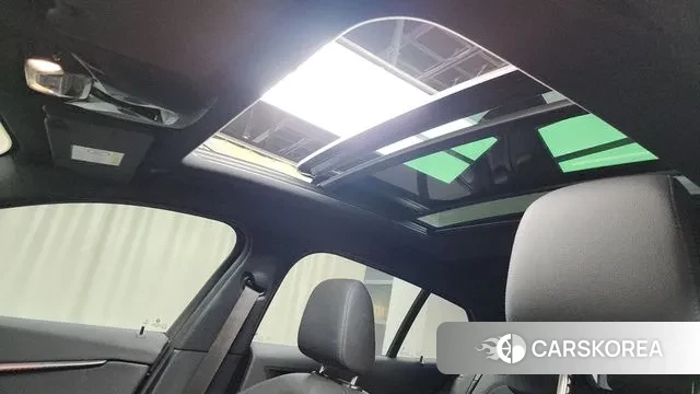 BMW 1 Series (F40) id 3431875 из Кореи 10