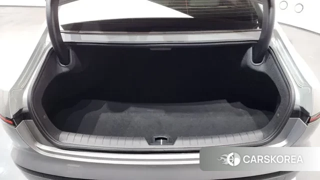 Hyundai Grandeur (GN7) id 3696529 из Кореи 10