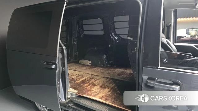 Hyundai Staria id 3935322 из Кореи 10