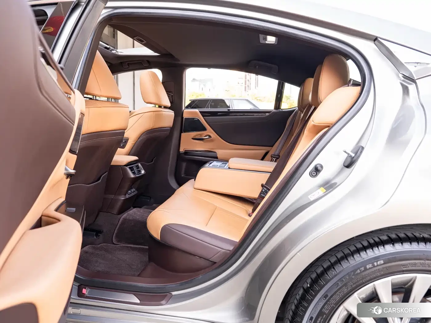 Lexus ES id 4554037 из Китая 10