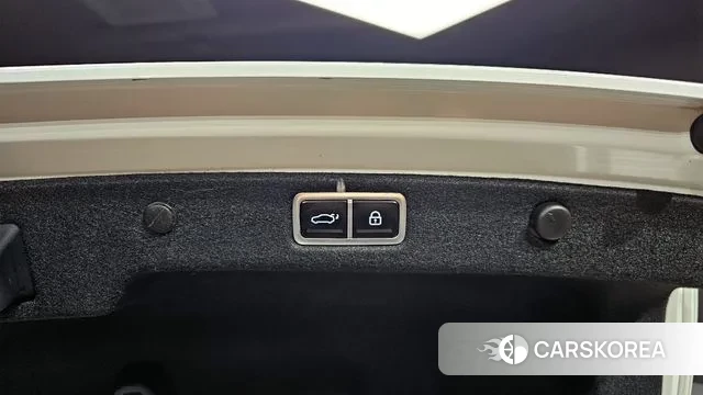 Hyundai Grandeur Hybrid (GN7) id 3223585 из Кореи 10