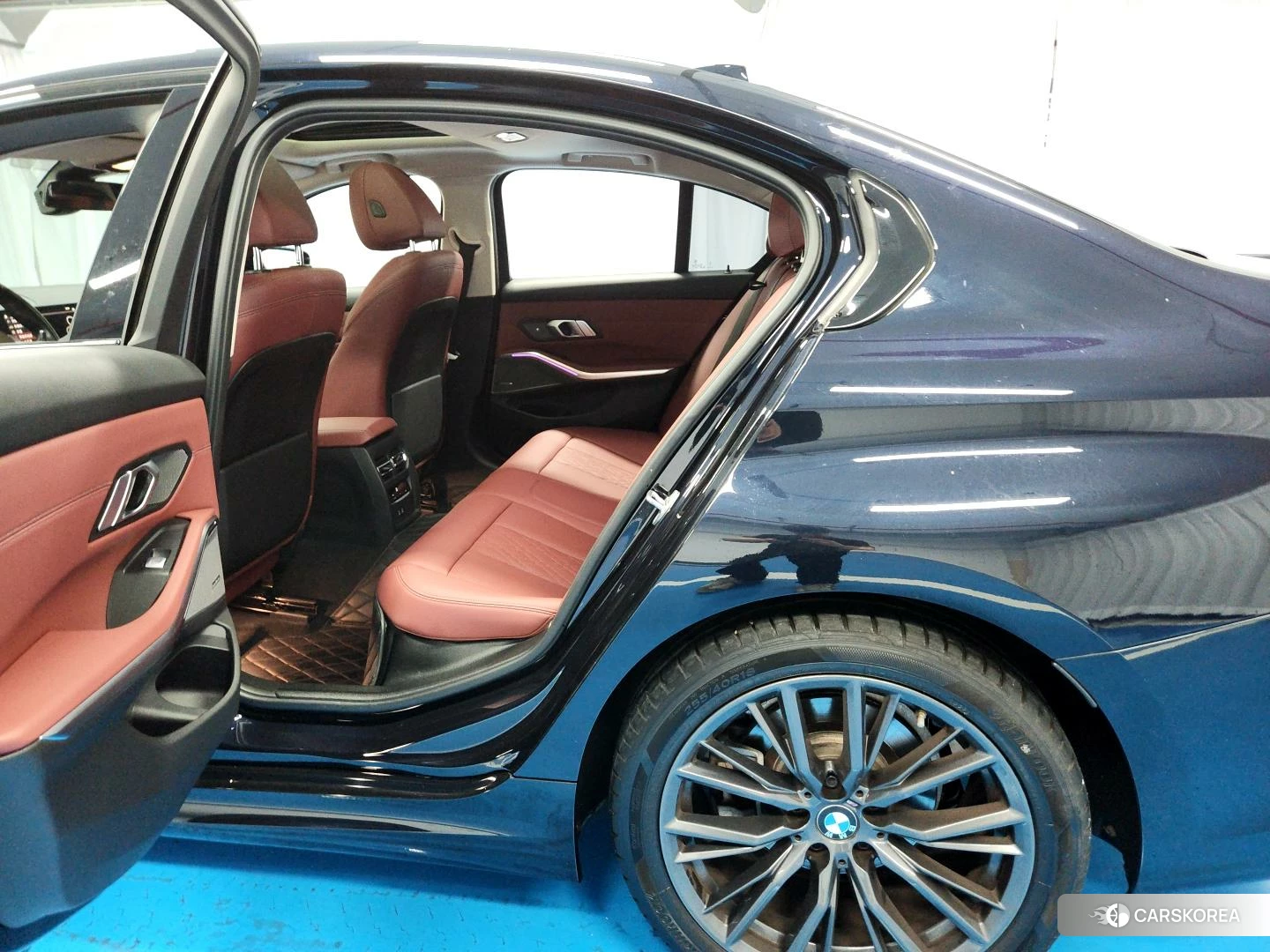 BMW 3 series id 4485495 из Китая 10