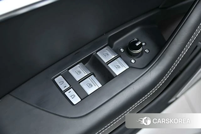 Audi A6L id 4335007 из Китая 10