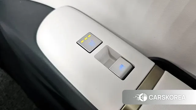 Hyundai Grandeur (GN7) id 3477801 из Кореи 10