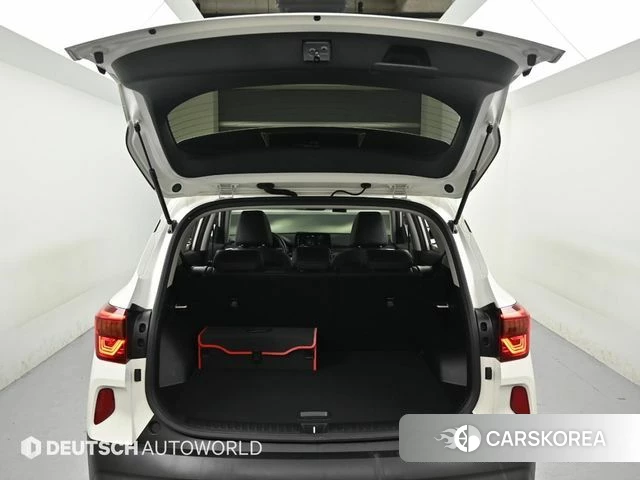 Kia Seltos id 4195508 из Кореи 10