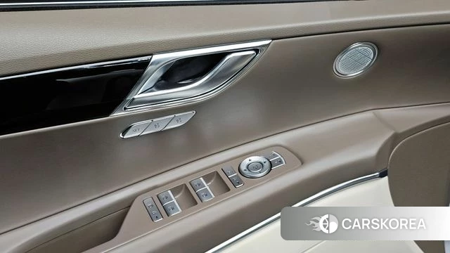 Genesis GV80 id 3883619 из Кореи 10