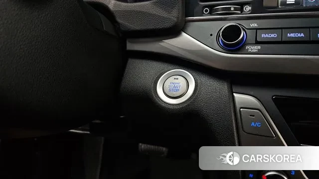 Hyundai Avante AD id 2981955 из Кореи 10