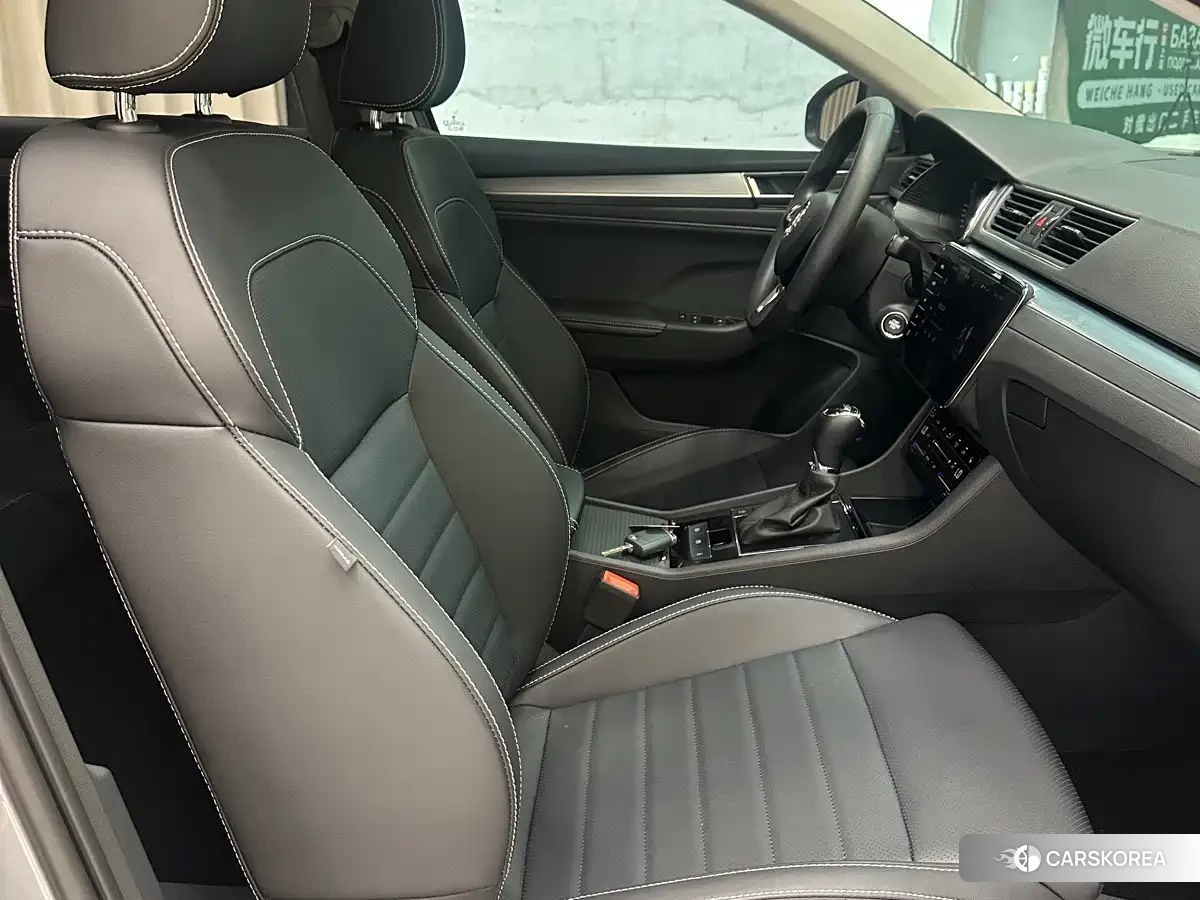 Skoda Superb id 4644512 из Китая 10