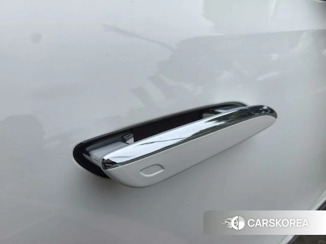 Mercedes-Benz E-class id 4265214 из Китая 10