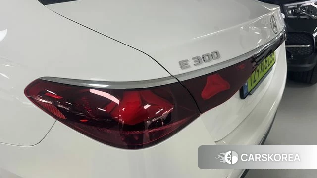 Mercedes-Benz E-Class W214 id 4177860 из Кореи 10