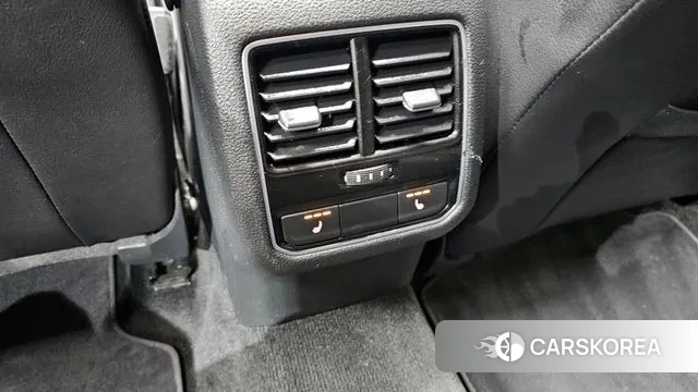 Volkswagen The New Passat id 3050558 из Кореи 10