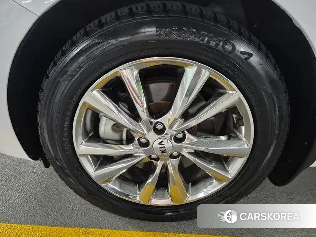 Kia The New Carnival id 3239022 из Кореи 10