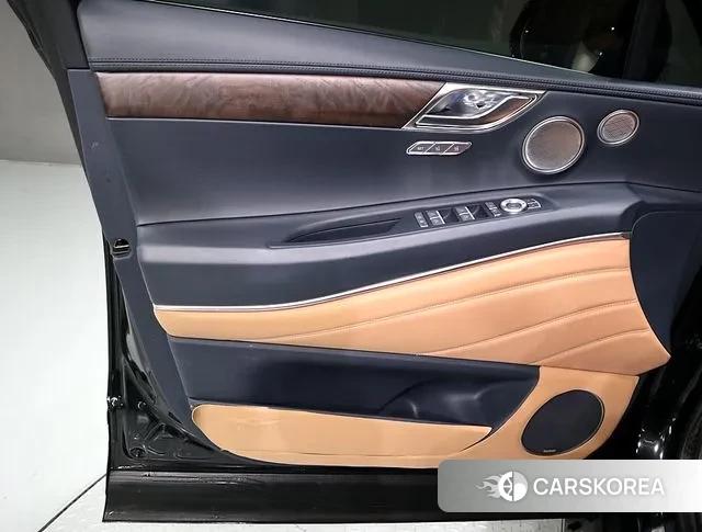 Genesis GV80 id 3378865 из Кореи 10