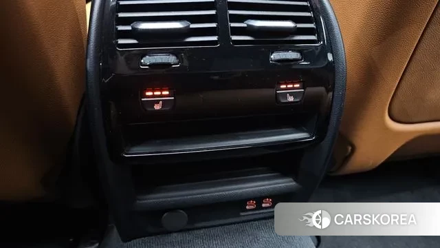 BMW 5 Series (G30) id 3355045 из Кореи 10