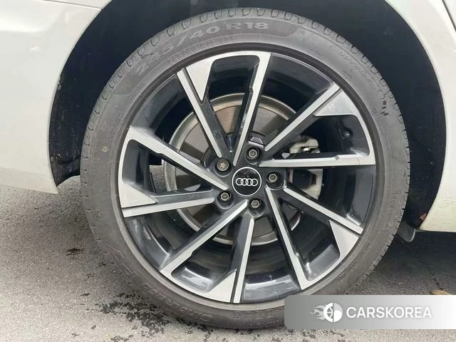 Audi A4L id 4297956 из Китая 10