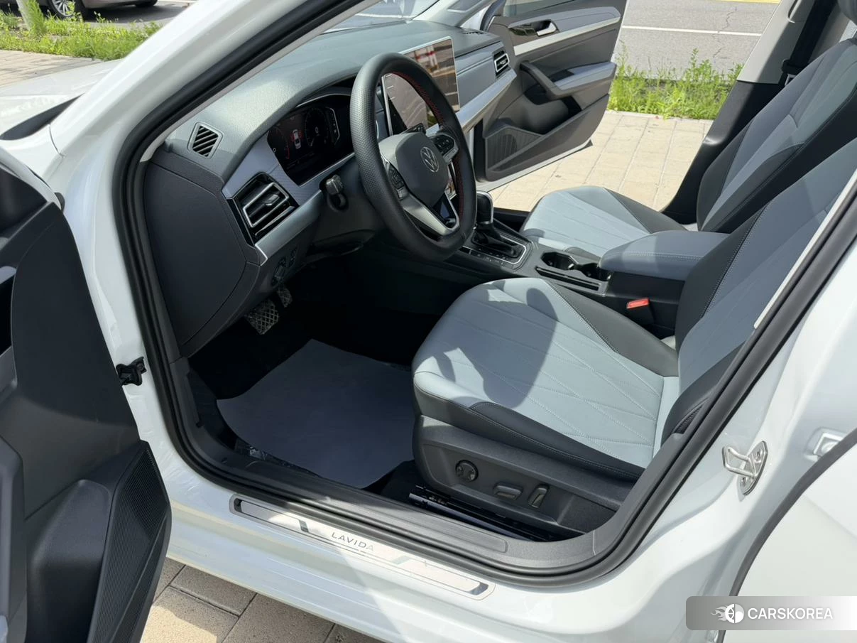 Volkswagen Lavida id 4487155 из Китая 10