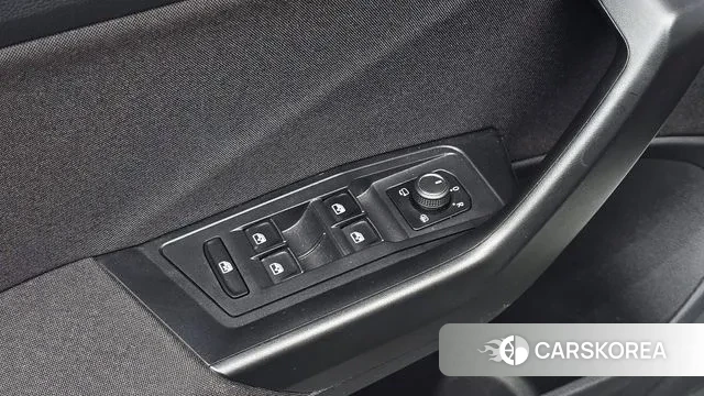 Volkswagen T-Roc id 3513380 из Кореи 10