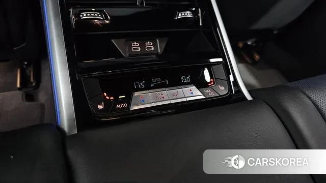 BMW 8 Series (G15) id 2993480 из Кореи 10