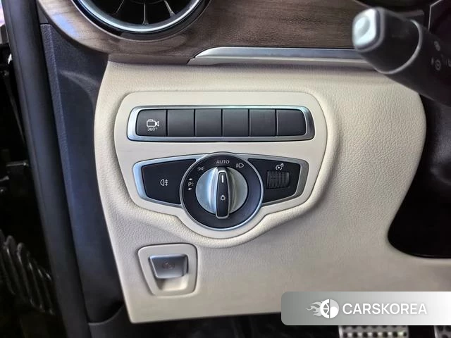 Mercedes-Benz V-class id 4387218 из Китая 10