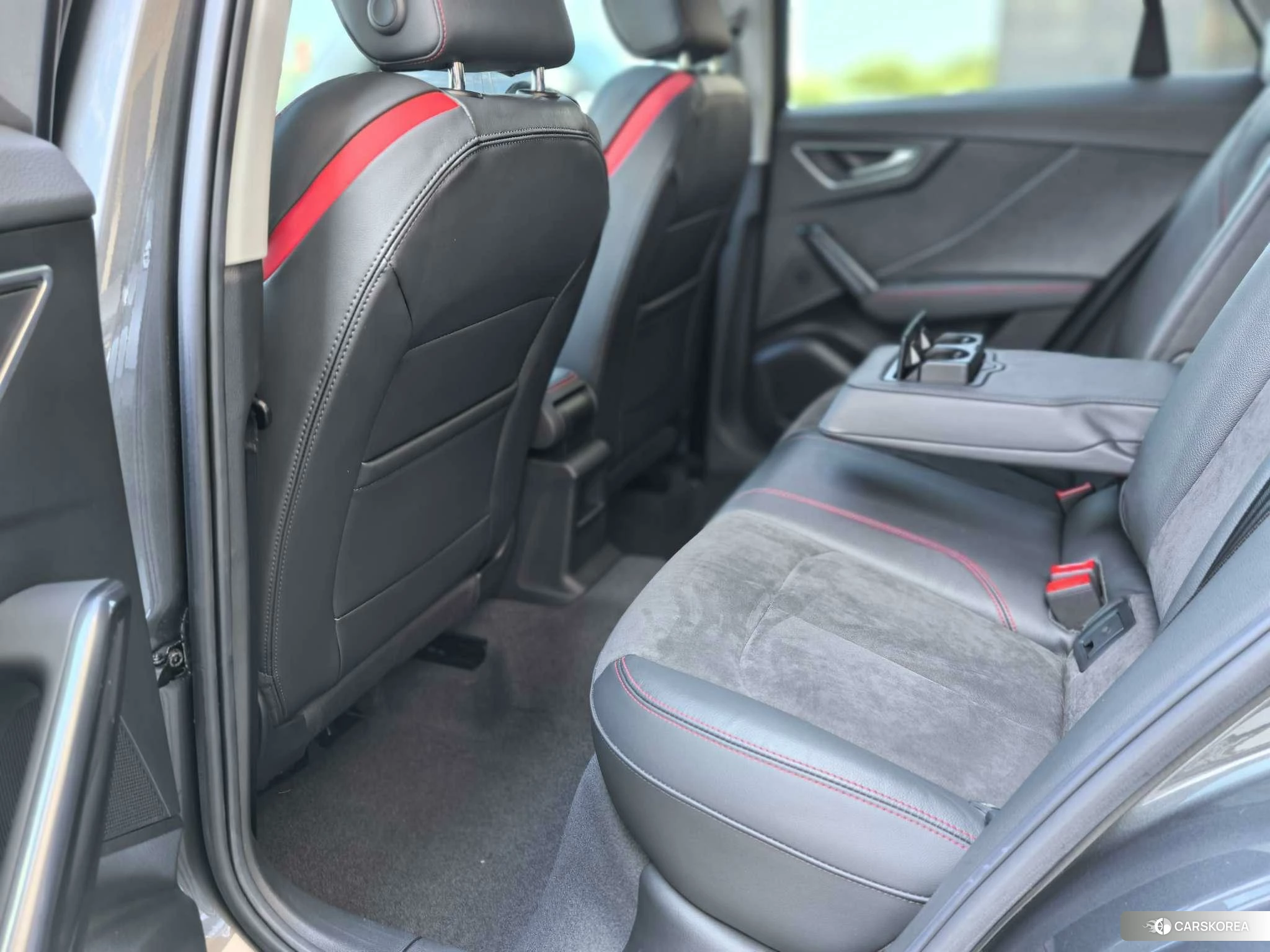 Audi Q2L id 4510314 из Китая 10