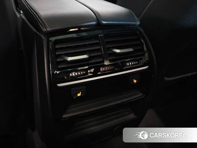 BMW 5 Series (G30) id 4689356 из Кореи 10