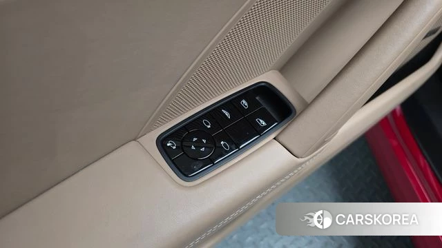 Porsche 911(992) id 4445901 из Кореи 10