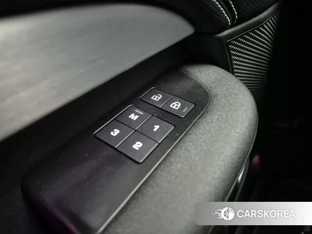 Land Rover Discovery 5 id 2998307 из Кореи 10