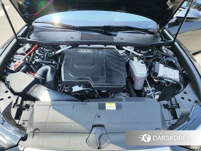 Audi A6L id 4253767 из Китая 10