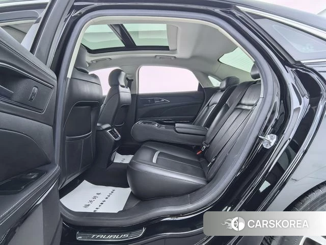 Ford Taurus id 4213363 из Китая 10
