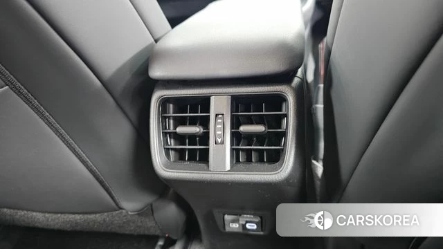 Lexus UX300h id 4479920 из Кореи 10